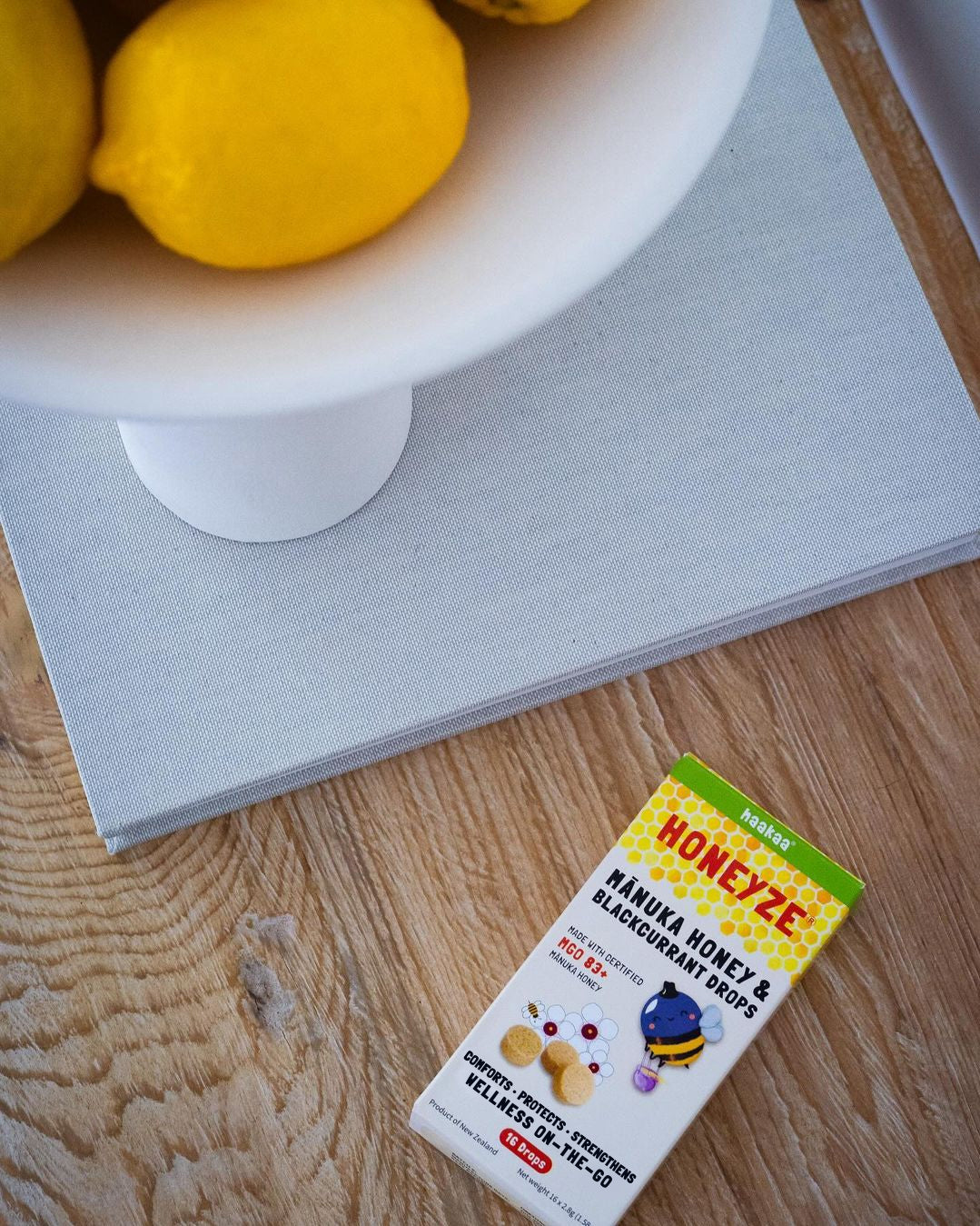 HONEYZE Manuka Honey & Blackcurrant Drops (16 Drops)