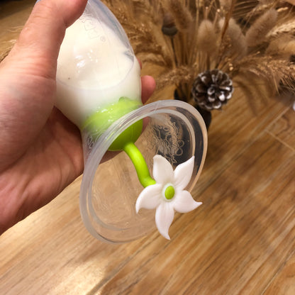 Generation 1 100ml Breast Pump & Flower Stopper Gift Box | Haakaa.